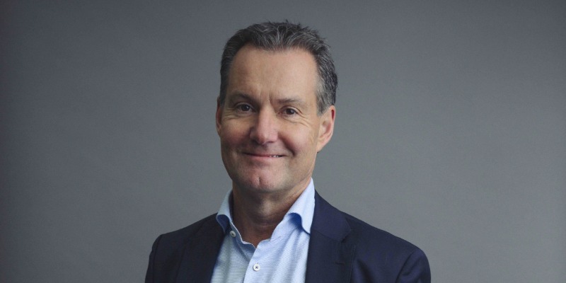 Anders Sjoelin smiling